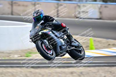 media/Apr-18-2025-TrackDaz (Fri) [[45f5874c44]]/B Group/Session 4 (Turn 6 - Outside)/